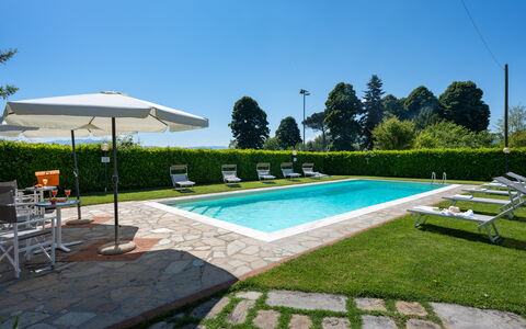 Villa Del Borgo: Piscina, Recurso, Césped, Jardín, Mueble Para Exteriores, Paisajismo, Inmuebles, Villa, Hacienda, Eco Hotel