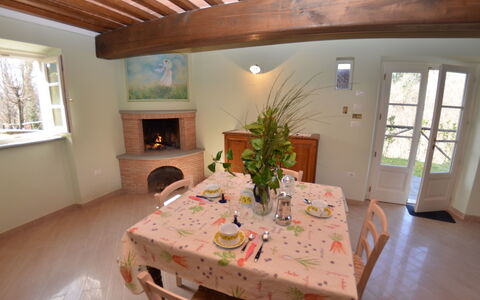 Anfora!!: Habitación, Propiedad, Comedor, Techo, Edificio, Casa, Casa, Diseño De Interiores, Mueble, Mesa