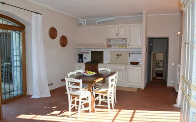 Alojamiento:&nbsp;Lyra