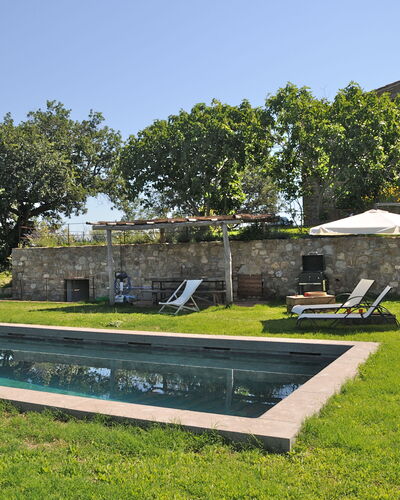 Podere Palazzo: Arquitectura, Propiedad, Casa, Árbol, Hierba, Edificio, Inmuebles, Casa, Planta, Paisaje