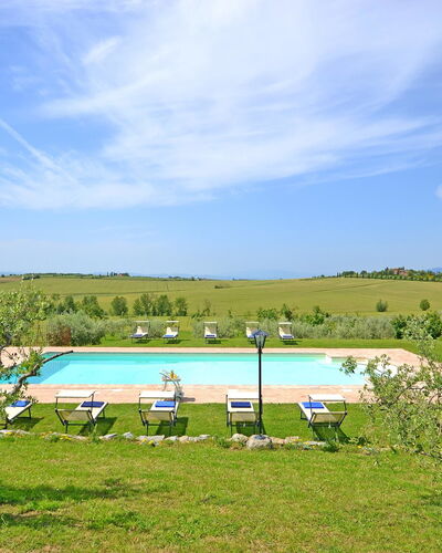 Villa Anita: Propiedad, El Terreno Del Lote, Reserva Natural, Cielo, Área Rural, Bienes Raíces, Pradera, Casa, Hill Station, Piscina