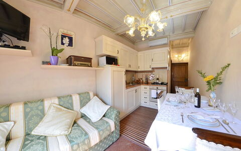 Appartamento Il Teatro: Propiedad, Habitación, Mueble, Edificio, Diseño De Interiores, Habitación, Bienes Raíces, Casa, Mesa, Techo