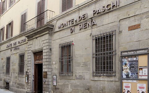 Appartamento Imperiale: Edificio, Arquitectura, Barrio, Fachada, By, Pared, Casa, Calle, Fuente, Ventana