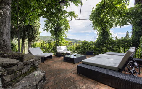 Villa Del Sole: Propiedad, Bienes Raíces, Habitación, Edificio, Casa, Casa, Inmuebles, Mueble, Patio, Árbol