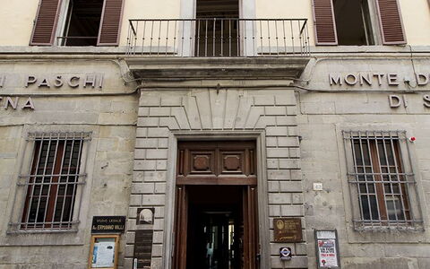 Terrazza Cortonese: Arquitectura, Edificio, Fachada, By, Casa, Puerta, Barrio, Propiedad Material, Árbol, Ventana