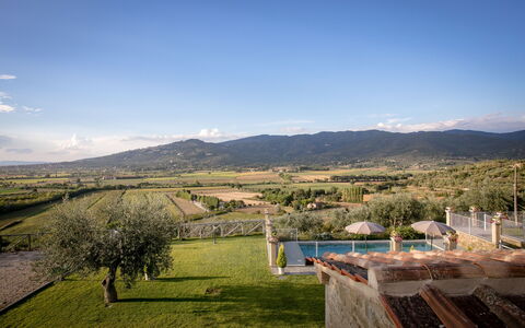 Villa Chiara: Cielo, Colina, Tierras Altas, Área Rural, Montaña, Hill Station, Paisaje, El Terreno Del Lote, Llanura, Hierba