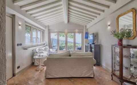 Villa Ginestra: Techo, Habitación, Propiedad, Edificio, Diseño De Interiores, Mueble, Suelo, Casa, Casa, Inmuebles