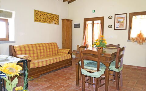 Casa Cristina: Habitación, Propiedad, Mueble, Sala, Edificio, Diseño De Interiores, Casa, Bienes Raíces, Mesa, Casa