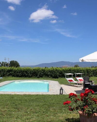 Villa Mira: Césped, Piscina, Jardín, Mueble Para Exteriores, Yarda, Hacienda, Casa De Campo, Paisajismo, Villa, Patio Interior