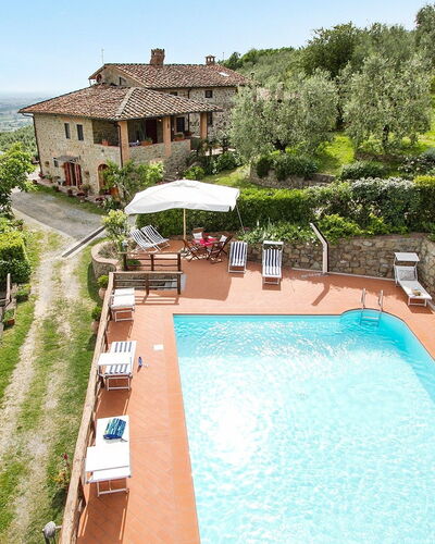 Podere Santa Lucia: Piscina, Propiedad, Edificio, Casa, Bienes Raíces, Villa, Departamento, Vacaciones, Ocio, Inmuebles
