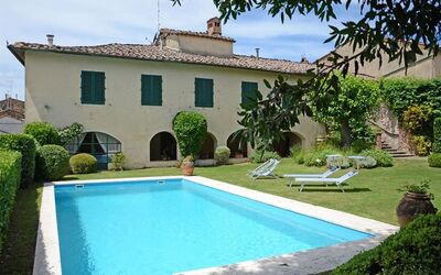 Villa Montalcinello in Siena, Private Pool: villa-montalcinello-chiusdino-villa-pool