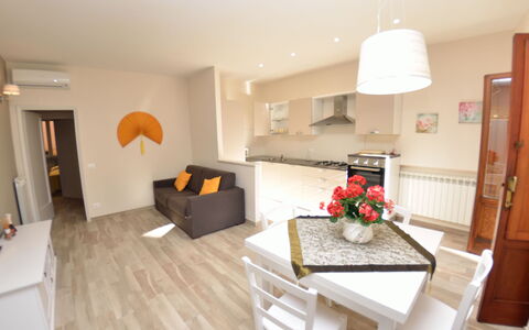 Musetta: Habitación, Propiedad, Mueble, Diseño De Interiores, Edificio, Suelo, Sala, Casa, Suelos De Madera, Bienes Raíces