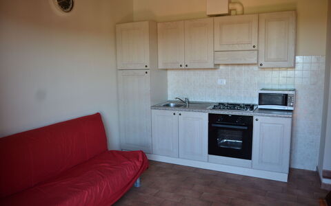 Borgo Casa Di Lappi: Habitación, Propiedad, Mueble, Cocina, Suelo, Gabinetes, Edificio, Mostrador, Electrodoméstico, Casa