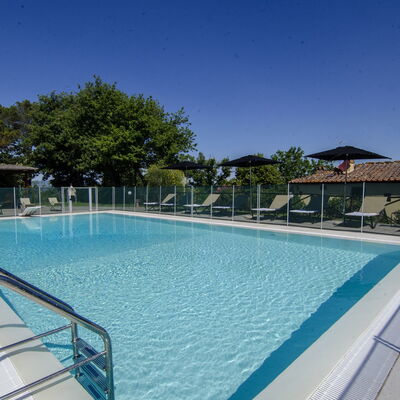 Villa Del Monte: Piscina, Propiedad, Ocio, Bienes Raíces, Recurso, Edificio, Centro De Ocio, Casa, Vacaciones, Casa