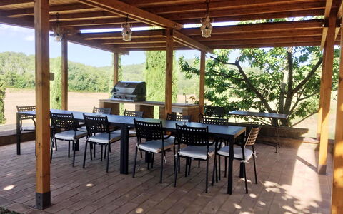 Villa Le Caggia: Propiedad, Bienes Raíces, Edificio, Habitación, Casa, Patio, Casa, Mesa, Porche, Mueble