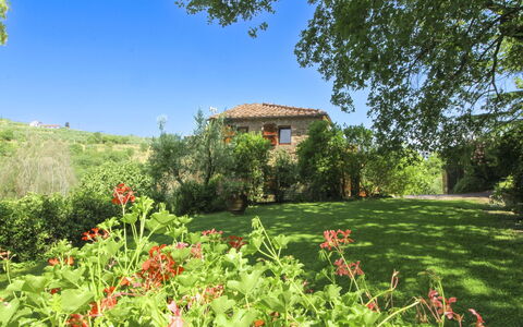 Villa Gioiosa: Verde, Arbusto, Verano, Casa, Área Rural, Pradera, El Terreno Del Lote, Jardín, Prado