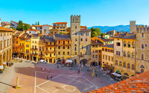Villa Gioiosa: Ciudad, Edificio, By, Fachada, Espacio Publico, Barrio, Arquitectura, Casa, Asentamientos Humanos, Plaza De La Ciudad