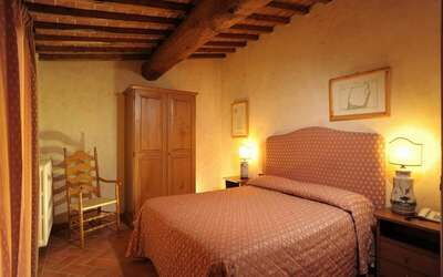 la-piazza-di-san-donato-reggello-multiproperty-piazza-1-bilo-bedroom