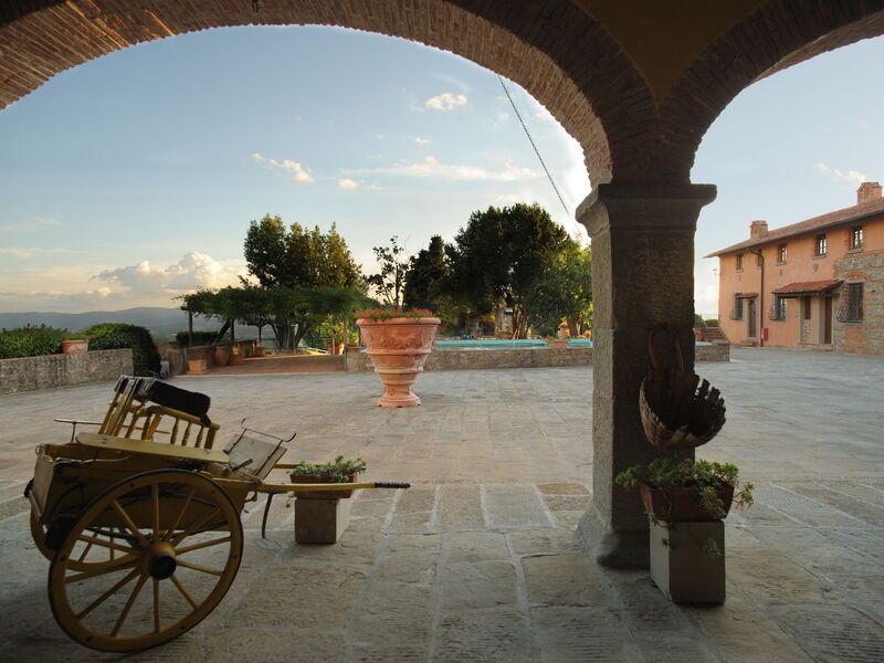 la-piazza-di-san-donato-reggello-multiproperty-external