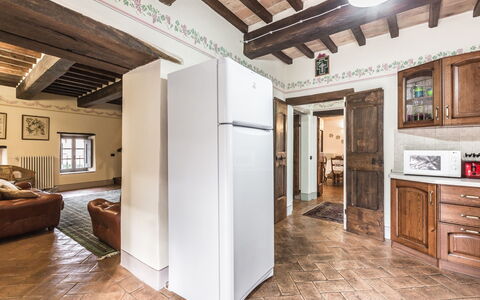 Torre del Cielo: Propiedad, Edificio, Habitación, Diseño De Interiores, Techo, Suelo, Casa, Casa, Mueble, Encendiendo