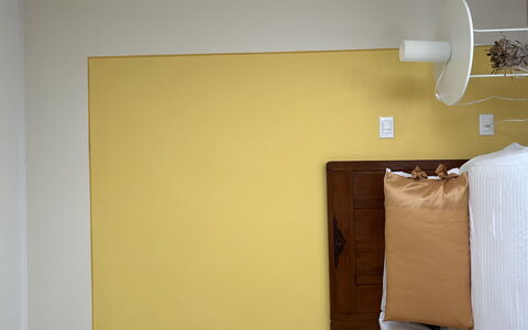 Gli Appartamenti Di Manuela: Amarillo, Pared, Habitación, Pintar, Manchas De Madera, Yeso