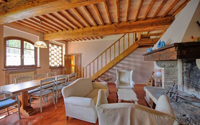 Villa Acciaioli: Habitación, Propiedad, Edificio, Casa, Haz, Diseño De Interiores, Mueble, Bienes Raíces, Sala, Casa