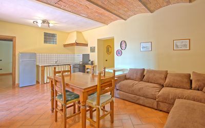 Acciaioli 3: Habitación, Propiedad, Edificio, Mueble, Casa, Diseño De Interiores, Sala, Bienes Raíces, Techo, Suelo