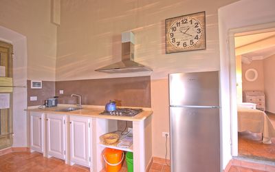 Montegufoni 30: Habitación, Propiedad, Cocina, Gabinetes, Mueble, Mostrador, Edificio, Casa, Diseño De Interiores, Suelo