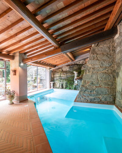 Loro Ciuffenna 800: Piscina, Recurso, Eco Hotel, Hotel, Diseño, Ciudad De Vacaciones, Villa, Thermae, Loseta, Planta De Casa