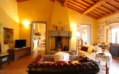 Coppo: Habitación, Sala, Propiedad, Mueble, Edificio, Diseño De Interiores, Techo, Casa, Bienes Raíces, Inmuebles