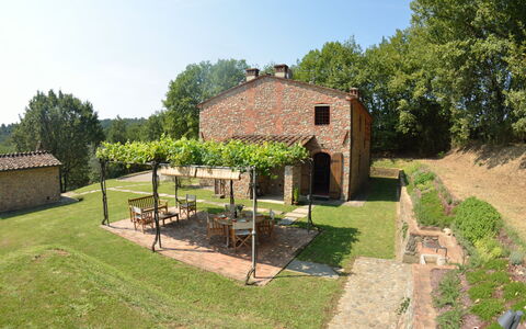 L'incanto: Propiedad, Casa, Edificio, Cabaña, El Terreno Del Lote, Bienes Raíces, Área Rural, Hierba, Yarda, Casa
