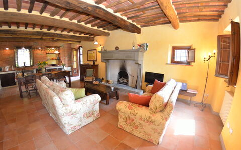 L'incanto: Habitación, Sala, Propiedad, Edificio, Mueble, Diseño De Interiores, Bienes Raíces, Techo, Haz, Casa