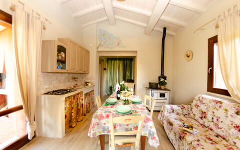 Ai Salici: Habitación, Propiedad, Mueble, Diseño De Interiores, Edificio, Techo, Casa, Sala, Suelo, Bienes Raíces