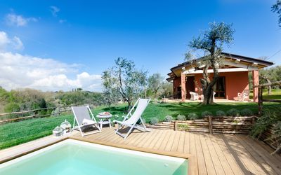 Ai Salici: Propiedad, Casa, Piscina, Bienes Raíces, Inmuebles, Casa, Edificio, Villa, Arquitectura, Recurso