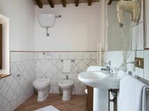 Alojamiento:&nbsp;Suite 209