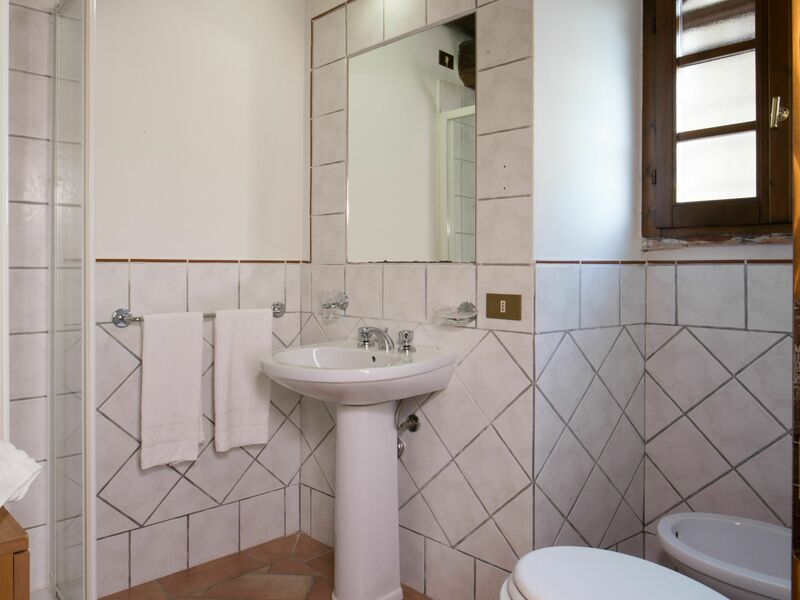 Alojamiento:&nbsp;Suite 205