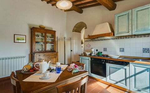 Antico Borgo San Lorenzo - Weddings And Events: Gabinetes, Propiedad, Mueble, Mostrador, Mesa, Madera, Cocina, Diseño De Interiores, Encendiendo, Estufa De Cocina