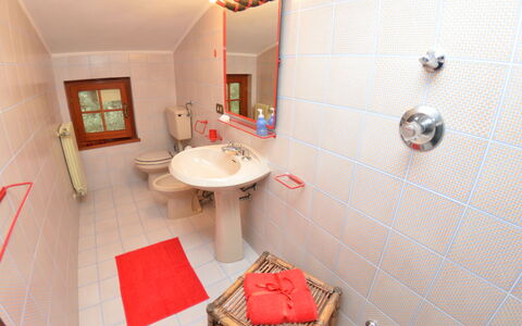 Il Corbezzolo: Baño, Habitación, Propiedad, Diseño De Interiores, Pared, Loseta, Suelo, Casa, Arquitectura, Mueble