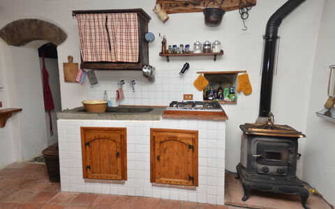 Vignoli: Mueble, Habitación, Propiedad, Madera, Casa, Cocina, Woodworking, Hogar, Diseño De Interiores, Suelo