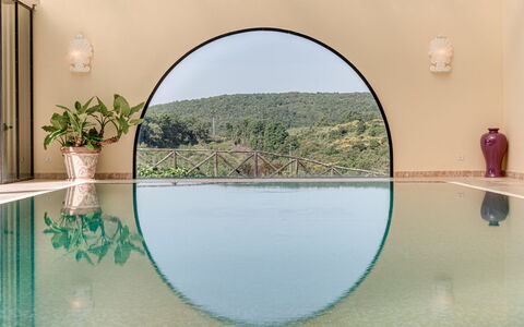 Terrazza e Libreria: Agua, Planta, Los Recursos Hídricos, Propiedad, Rectángulo, Edificio, Cuerpo De Agua, Sombra, Árbol, Ventana