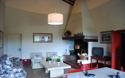 agriturismo-cabbiavoli-chianti-multiproperty-casa-guardia-living-room