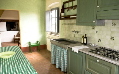 Casa Marcello - Pesco: Gabinetes, Mueble, Mostrador, Propiedad, Fregadero, Aparato De Cocina, Cocina, Estufa De Gas, Estufa De Cocina, Edificio