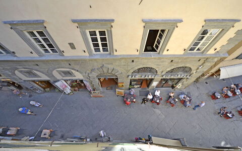 Marlene House: Arquitectura, Edificio, Ciudad, Diseño Urbano, Fachada, Calle