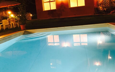 Borgo Di Zacco: Piscina, Propiedad, Ligero, Encendiendo, Agua, Ocio, Casa, Edificio, Noche, Hotel