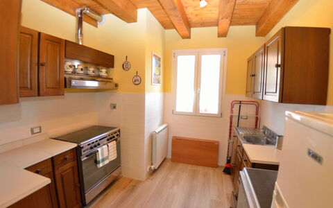 Borgo Di Zacco: Mostrador, Habitación, Propiedad, Gabinetes, Cocina, Mueble, Techo, Lavabo, Edificio, Suelo