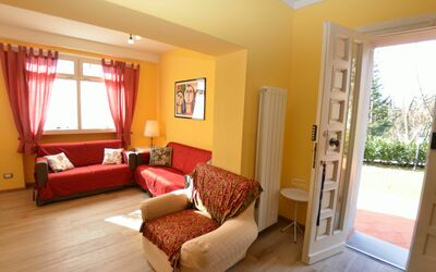 Borgo di Zacco Nuvolari: Habitación, Mueble, Propiedad, Sala, Diseño De Interiores, Suelo, Casa, Edificio, Bienes Raíces, Pared