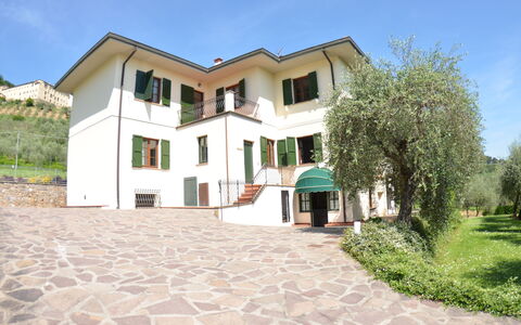 Villa Vaniglia Proprietà: Propiedad, Casa, Edificio, Bienes Raíces, Casa, Inmuebles, Barrio Residencial, Fachada, Villa, Arquitectura