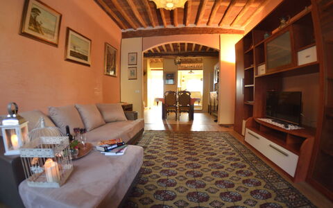 San Michele: Habitación, Propiedad, Edificio, Diseño De Interiores, Techo, Bienes Raíces, Mueble, Sala, Casa, Vestíbulo