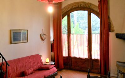 Margherita: Habitación, Propiedad, Mueble, Diseño De Interiores, Edificio, Sala, Casa, Arquitectura, Techo, Encendiendo