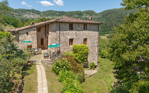 Bottino: Arbusto, Área Rural, Cabaña, Casa De Campo, Jardín, Pueblo, Inmuebles, Paisajismo, Villa, Pueblo De Montaña
